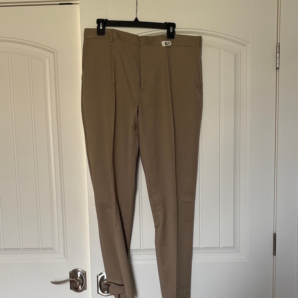 Kenneth Cole Cream and Tan Trousers Men’s 36